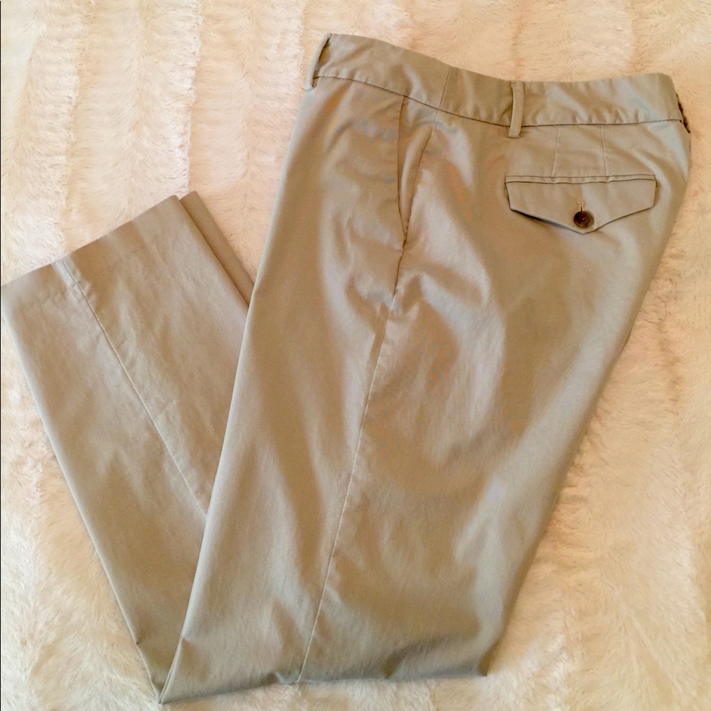 Eddie Bauer Cropped Khakis